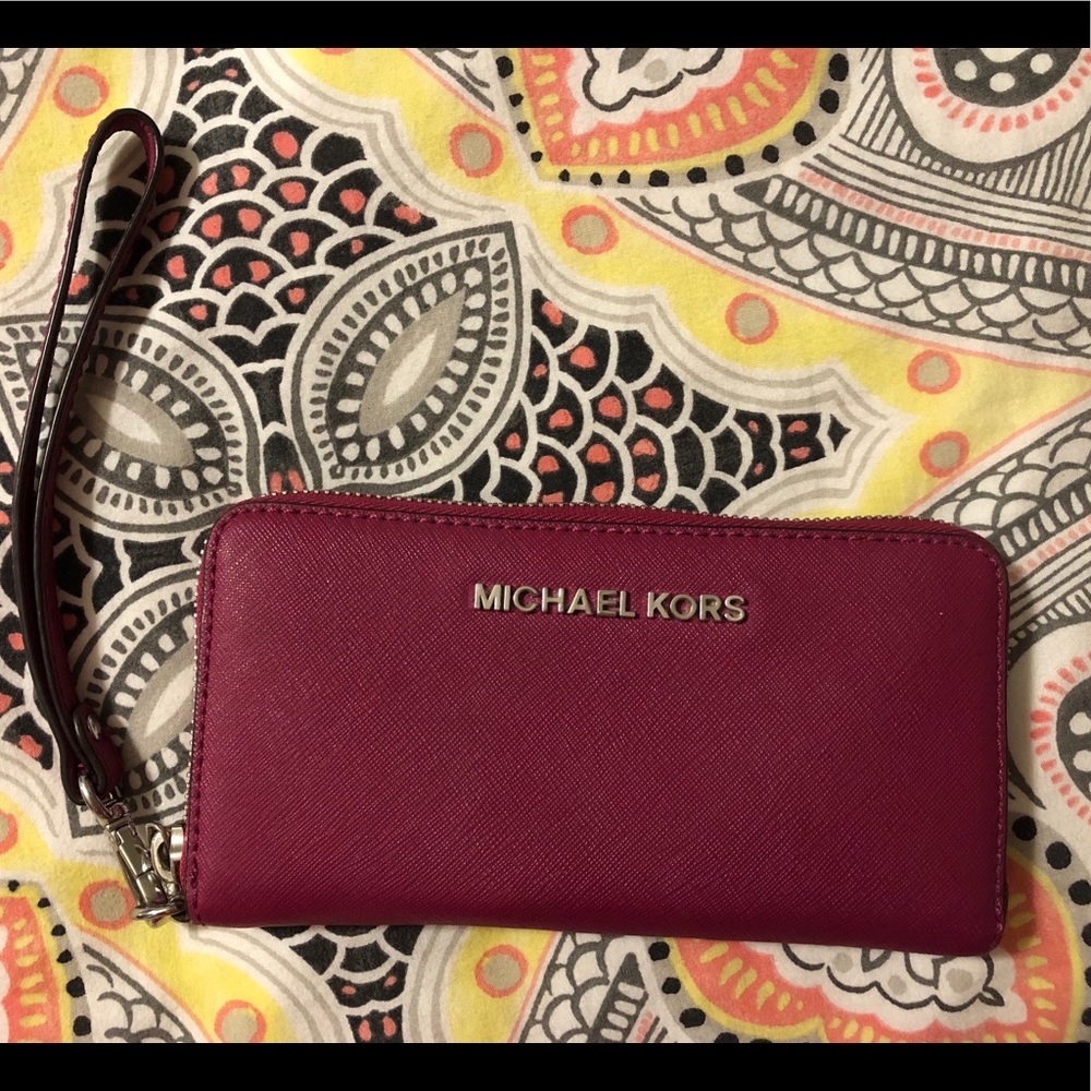 Michael Kors wallet/wristlet